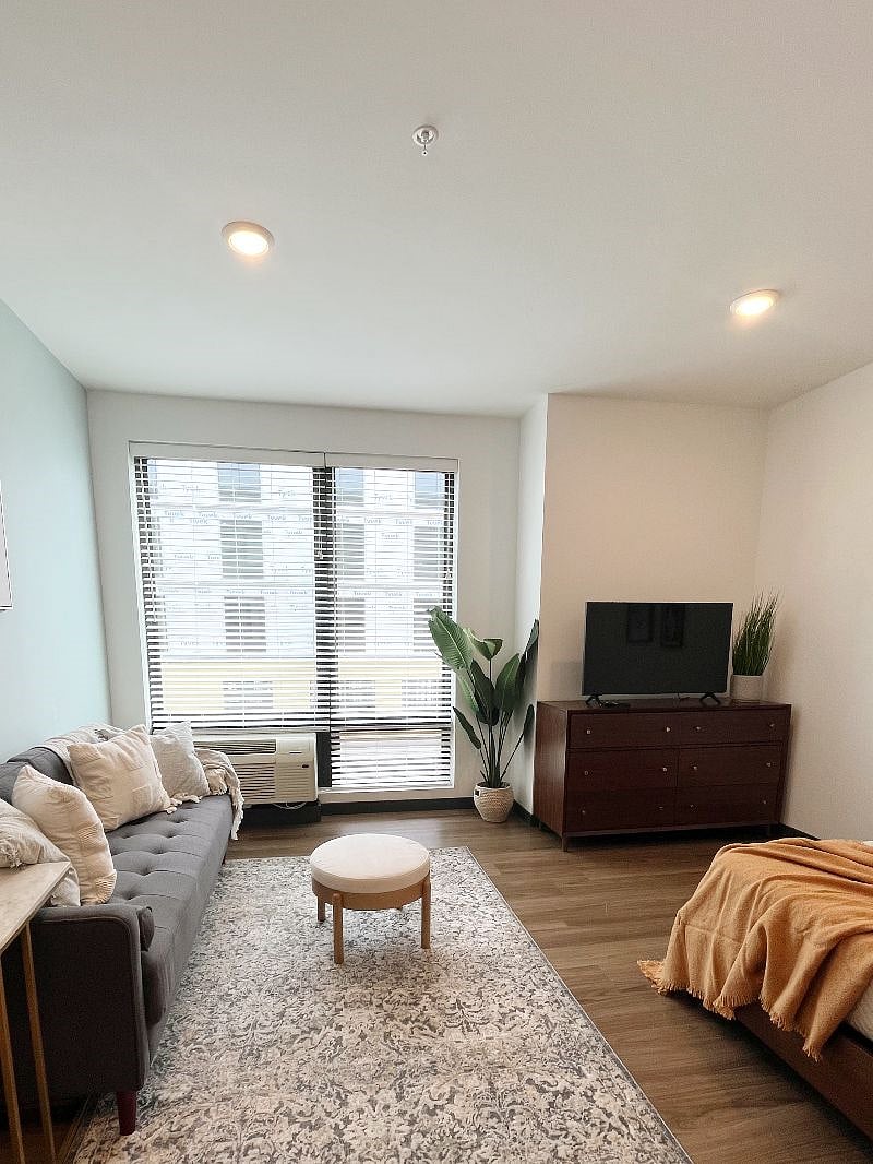 Furnished Finder property 610057_1 photo 3