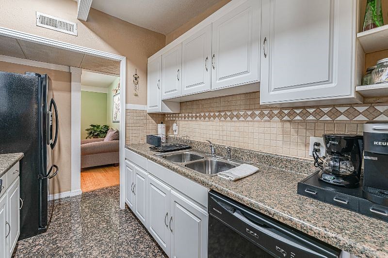 Furnished Finder property 610083_1 photo 8