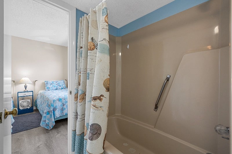 Furnished Finder property 610110_2 photo 16