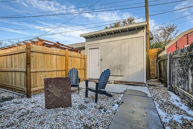 Furnished Finder property 610185_1 photo 9