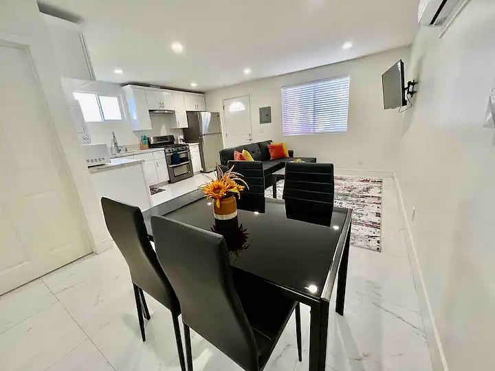 Furnished Finder property 610303_1 photo 3