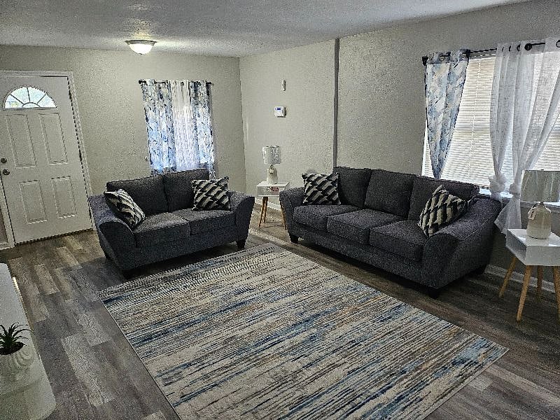 Furnished Finder property 610315_1 photo 6