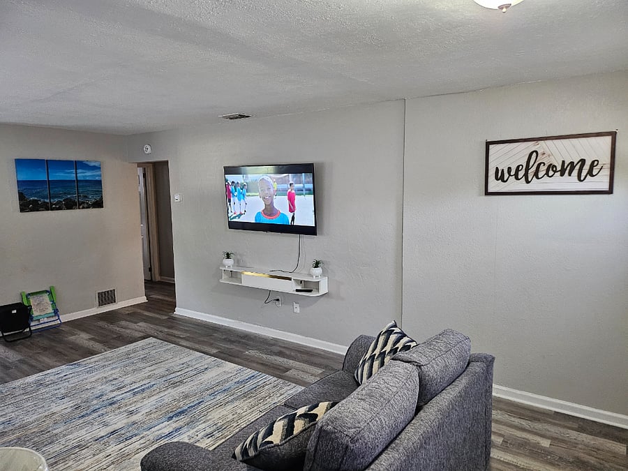 Furnished Finder property 610315_1 photo 14