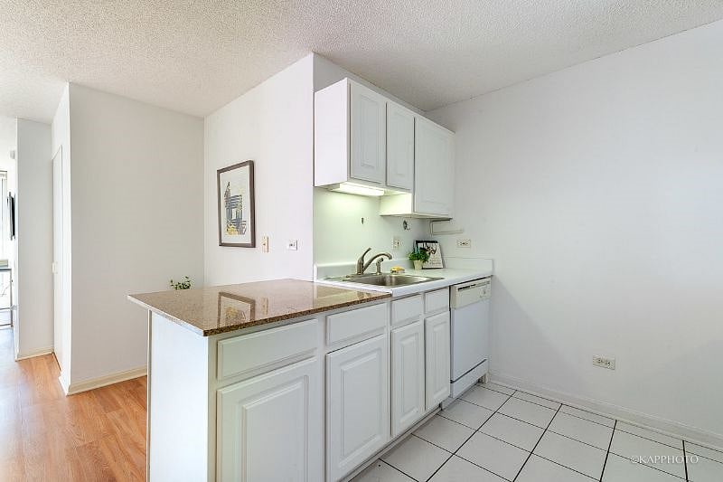 Furnished Finder property 610318_1 photo 36