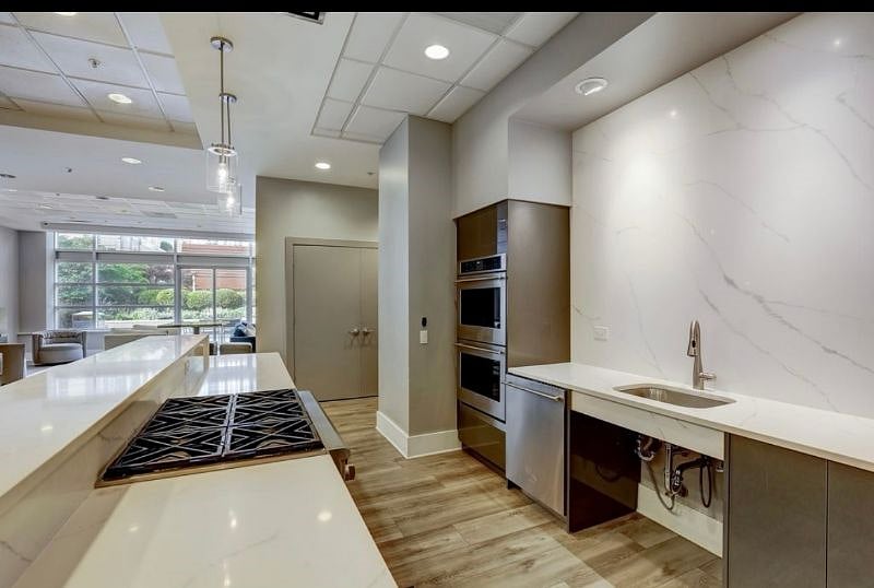 Furnished Finder property 610318_1 photo 10