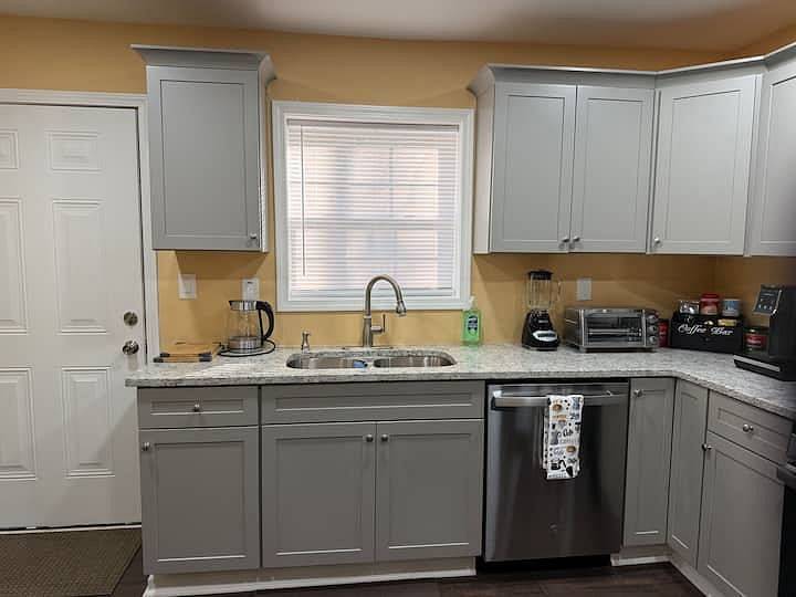 Furnished Finder property 610327_1 photo 11