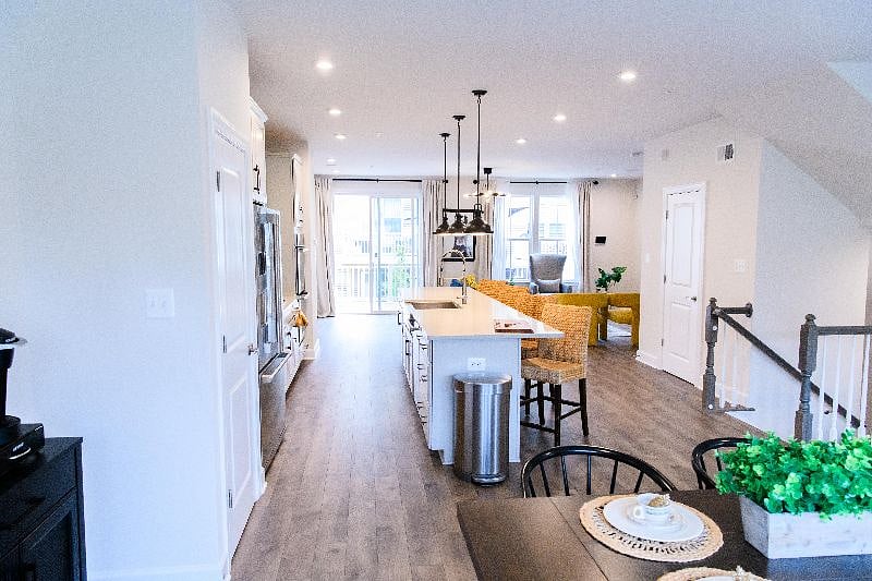 Furnished Finder property 610357_1 photo 4