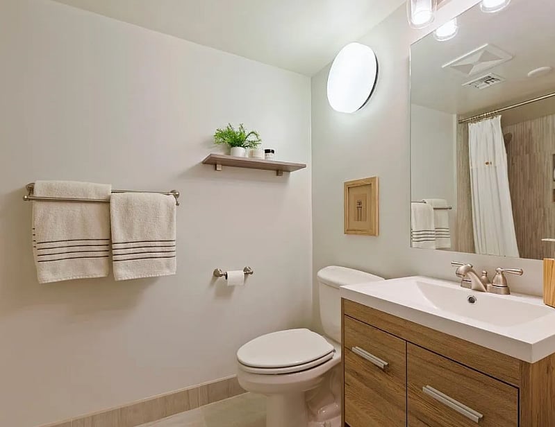 Downstair full bathroom