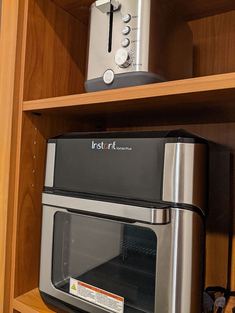 All kitchen appliances are brand new or in like-new condition.