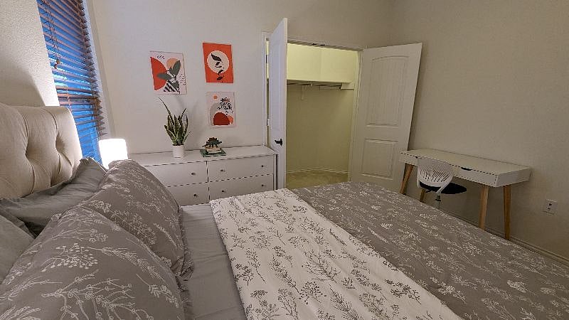 A double closet in the bedroom so you can store all your clothes.