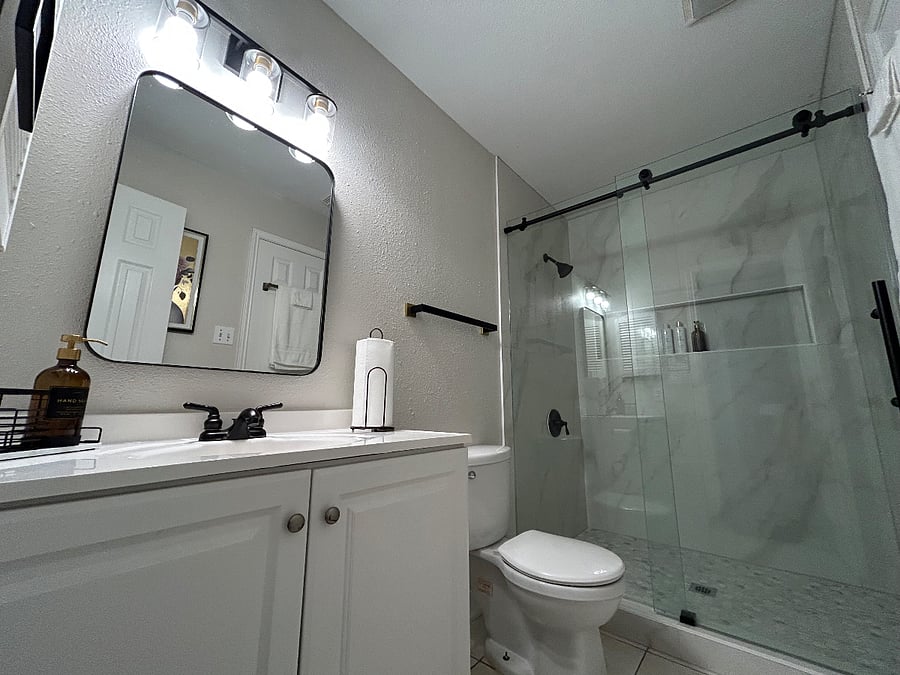 Newly renovated bathroom (ensuite to the purple room)