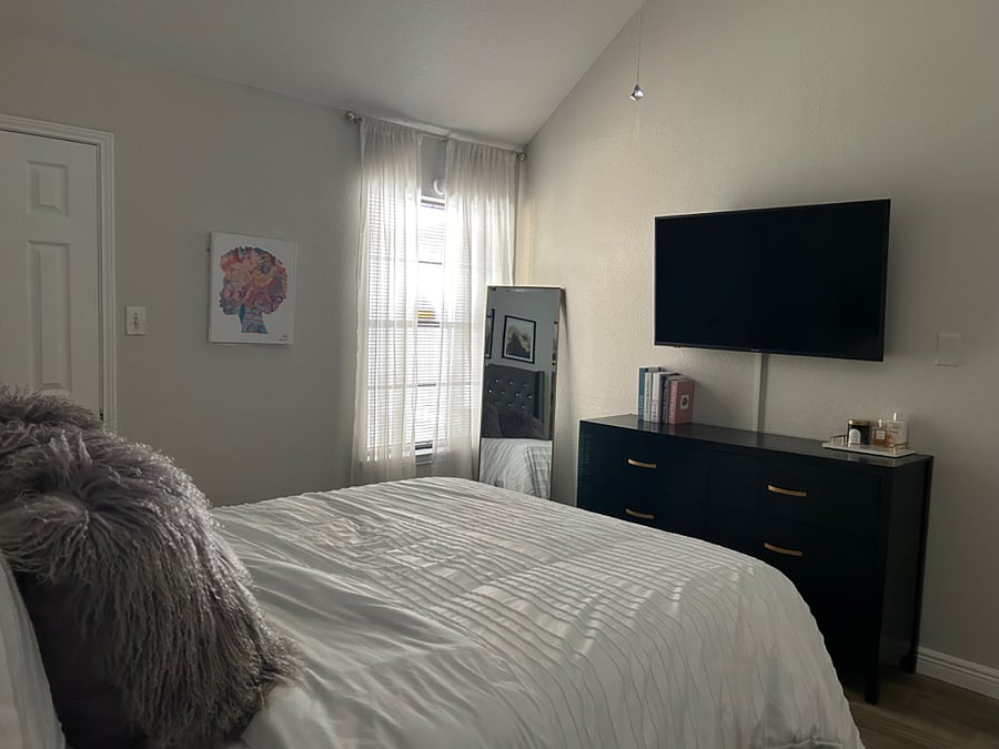 The purple room now has a full-sized dresser!