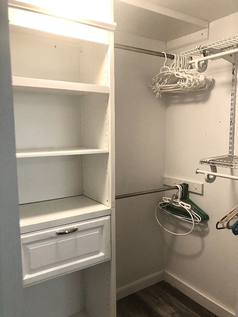walk in closet