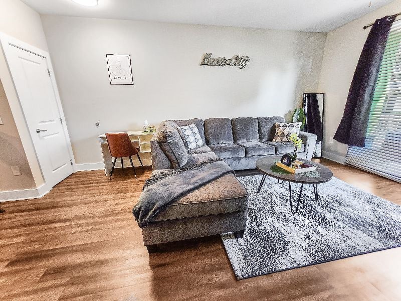 Furnished Finder property 610466_1 photo 3