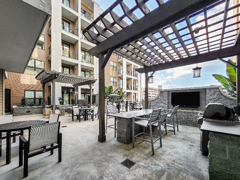 Furnished Finder property 610466_1 photo 14
