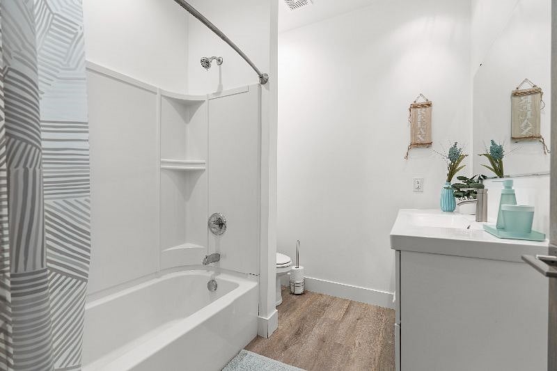 Furnished Finder property 610481_1 photo 16
