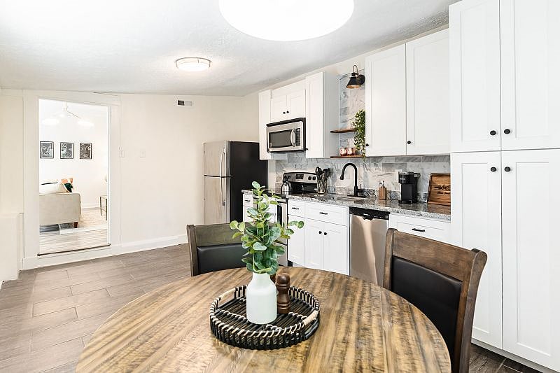 Furnished Finder property 610486_1 photo 7