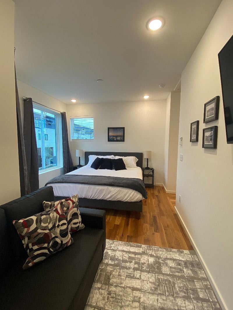 Furnished Finder property 610500_1 photo 6
