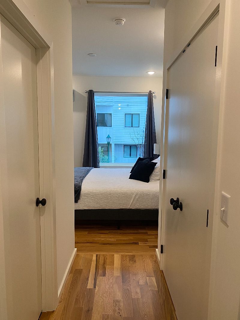 Furnished Finder property 610500_1 photo 15