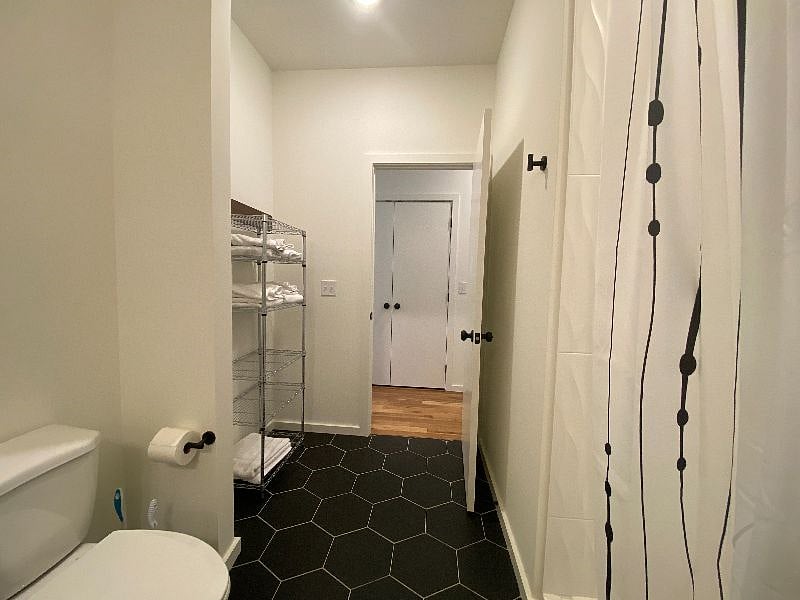 Furnished Finder property 610500_1 photo 17