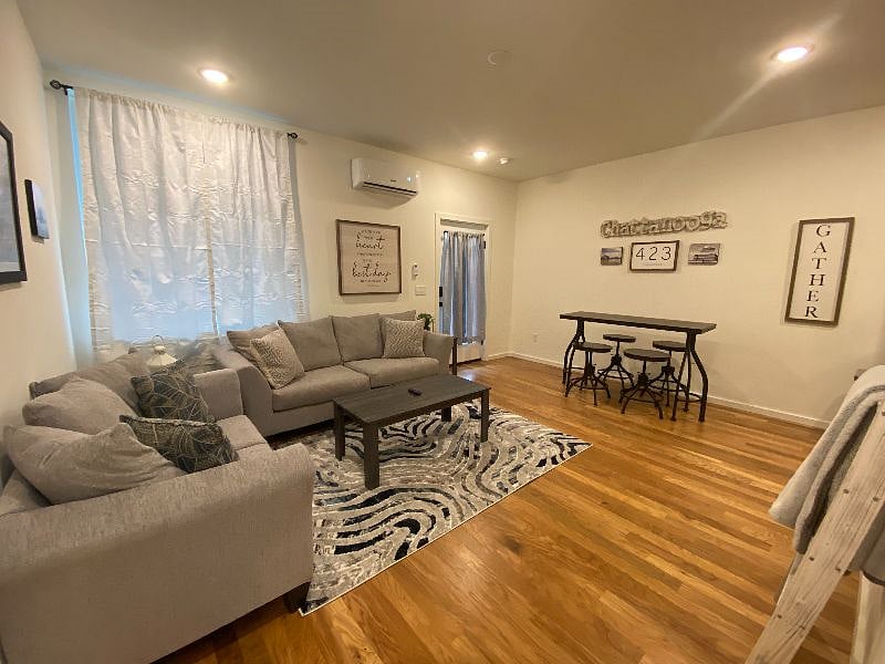 Furnished Finder property 610500_1 photo 24