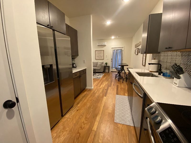 Furnished Finder property 610500_1 photo 32