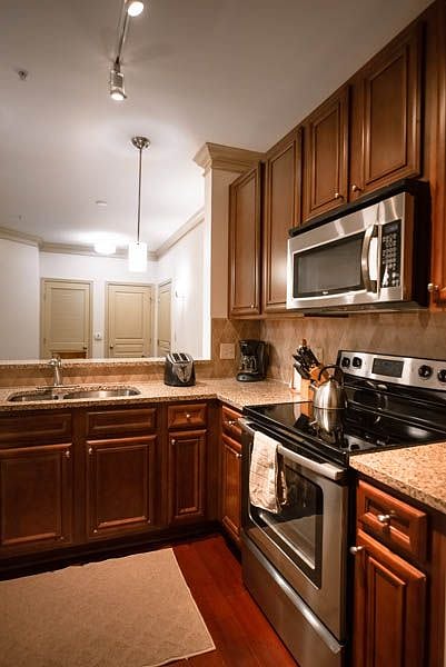 Furnished Finder property 610534_5 photo 9