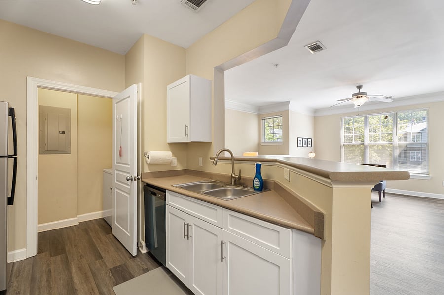 Furnished Finder property 610535_5 photo 9