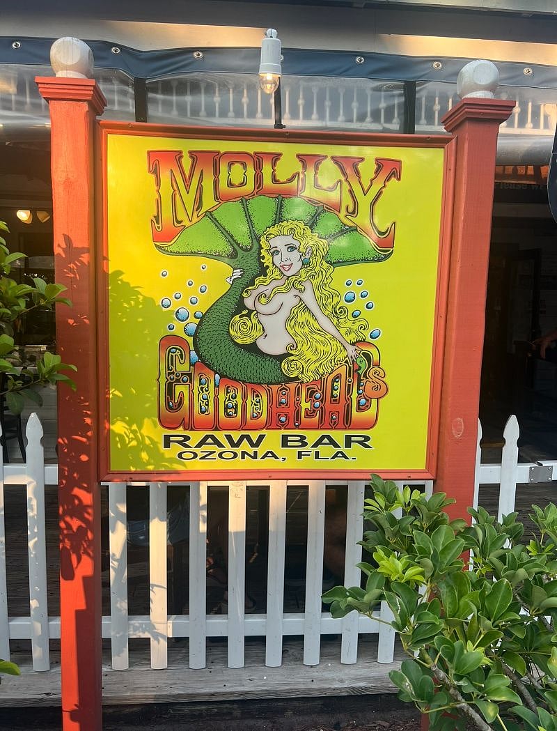 Just a short walk to some delicious seafood.