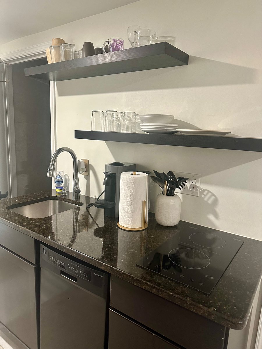 Furnished Finder property 610590_1 photo 3