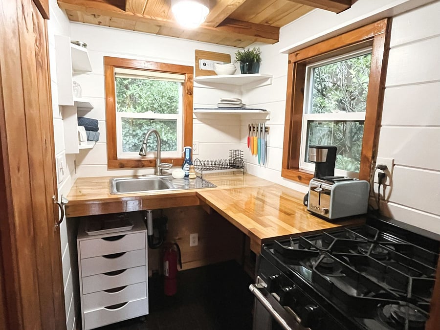 Furnished Finder property 610627_1 photo 12