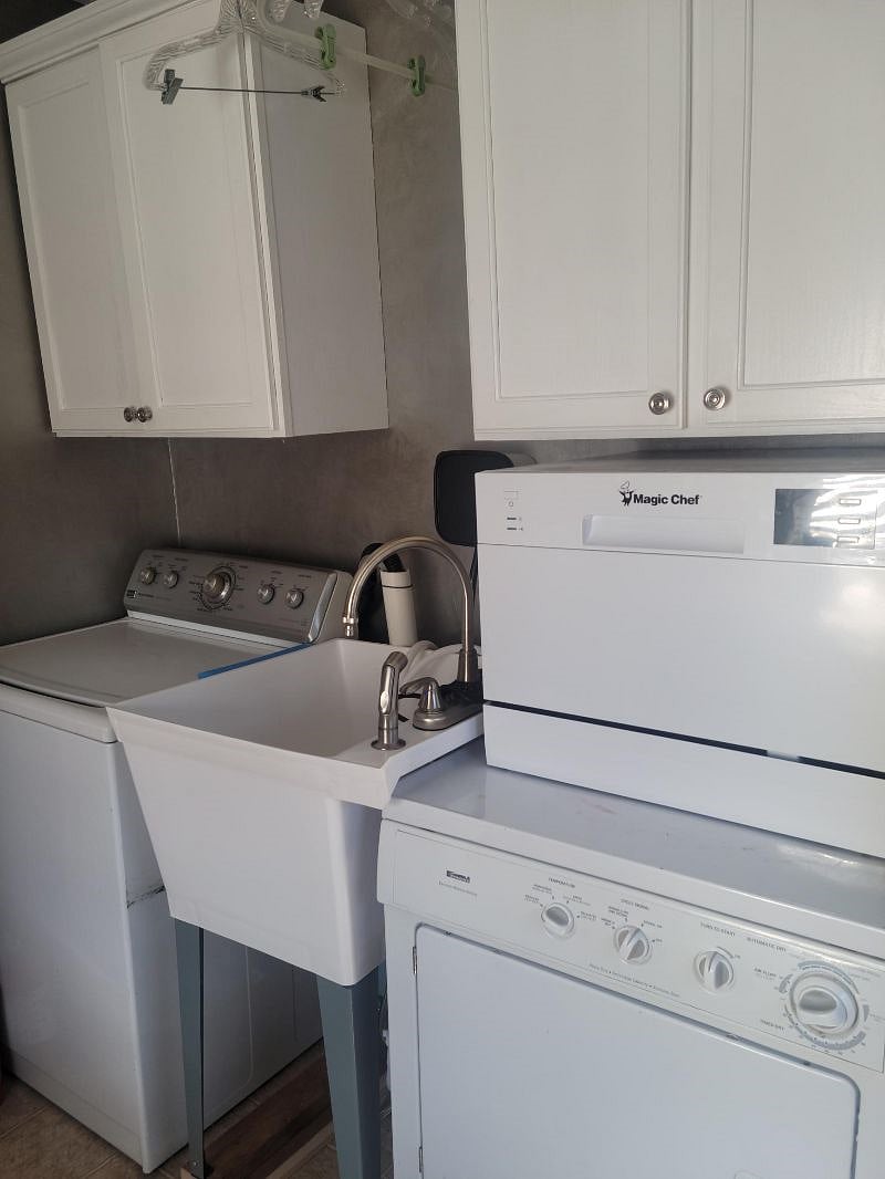 Furnished Finder property 610676_1 photo 10