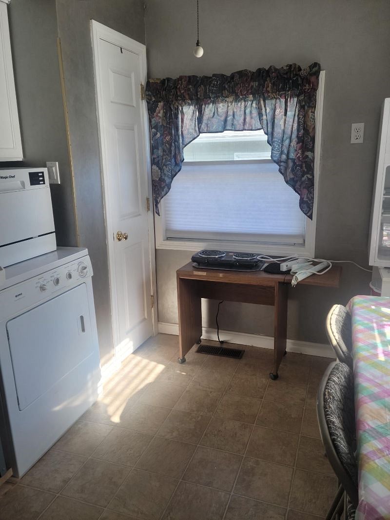 Furnished Finder property 610676_1 photo 9