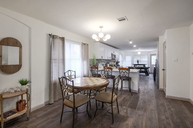 Furnished Finder property 610733_1 photo 5