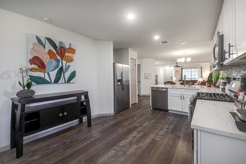 Furnished Finder property 610733_1 photo 9
