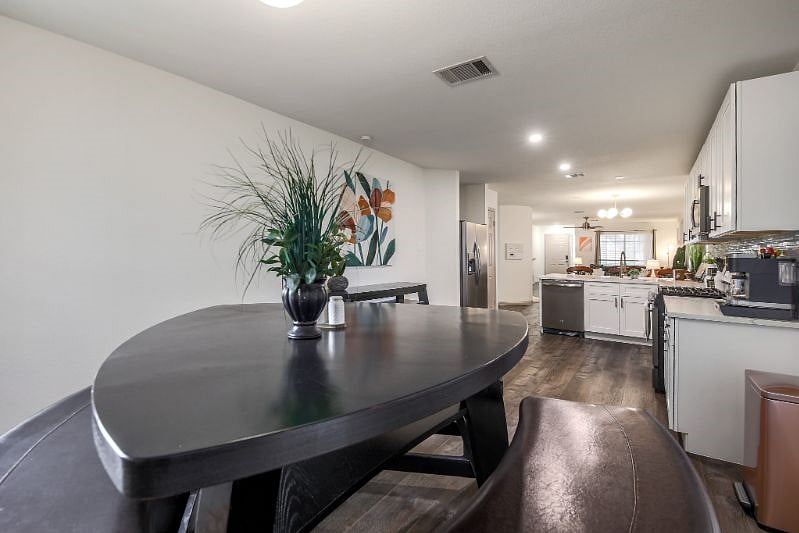 Furnished Finder property 610733_1 photo 11