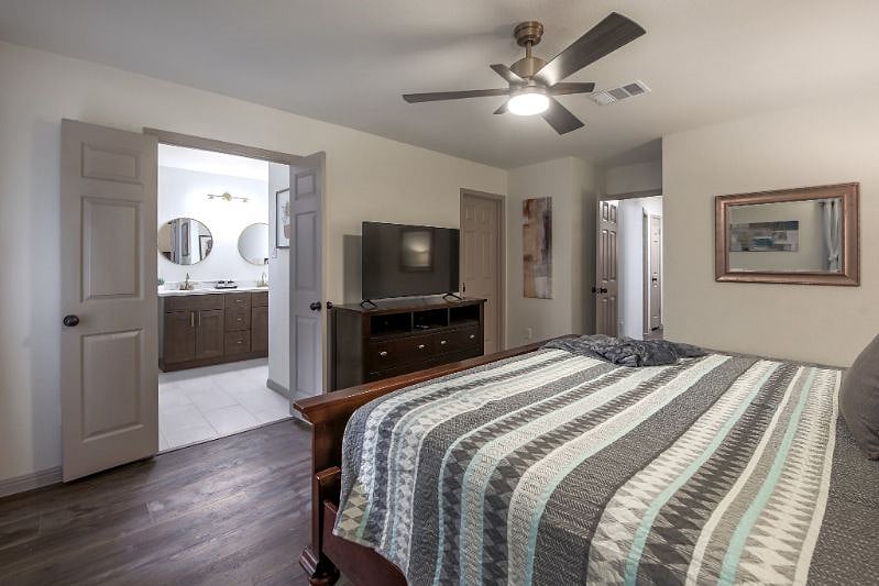 Furnished Finder property 610733_1 photo 13