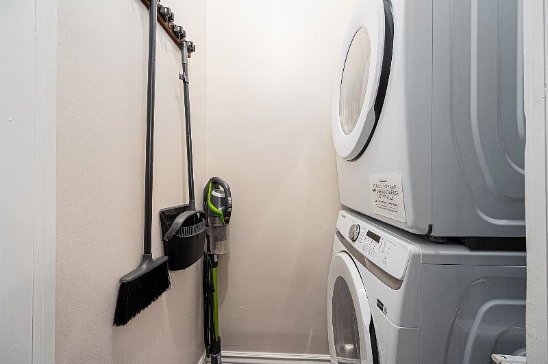 Personal washer and dryer available in the unit.