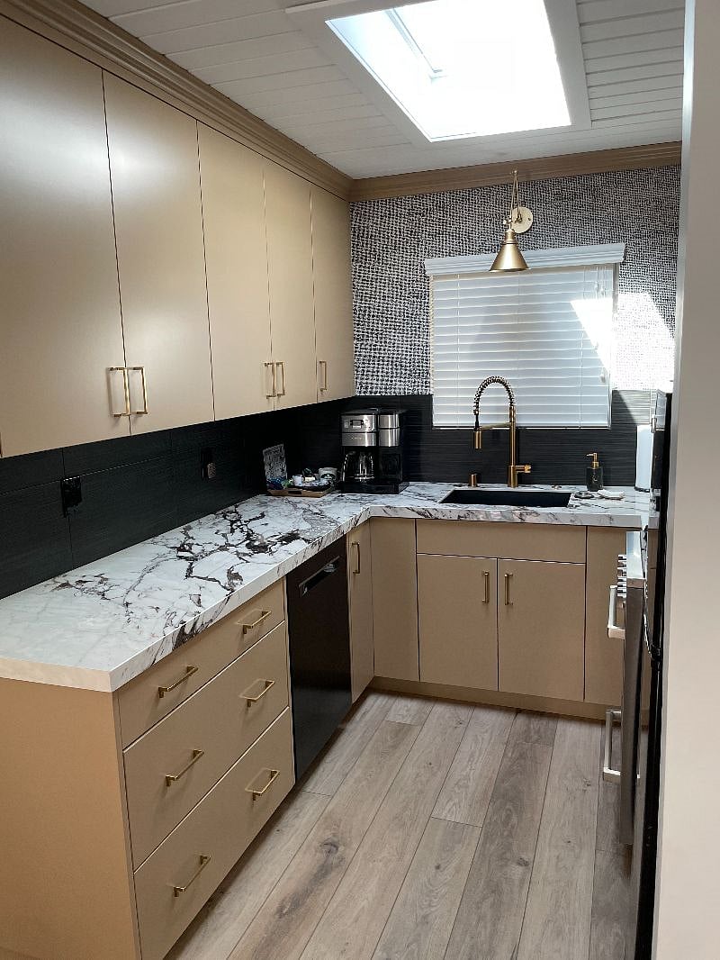 Furnished Finder property 610781_1 photo 11