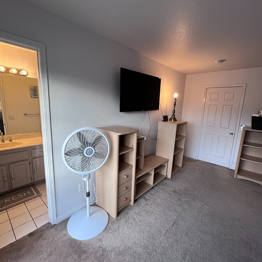 Furnished Finder property 610854_1 photo 6
