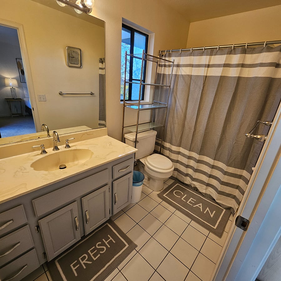 Furnished Finder property 610854_1 photo 9