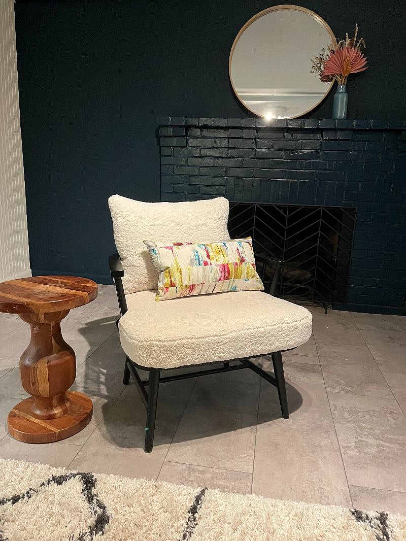 Cute furniture and decor 