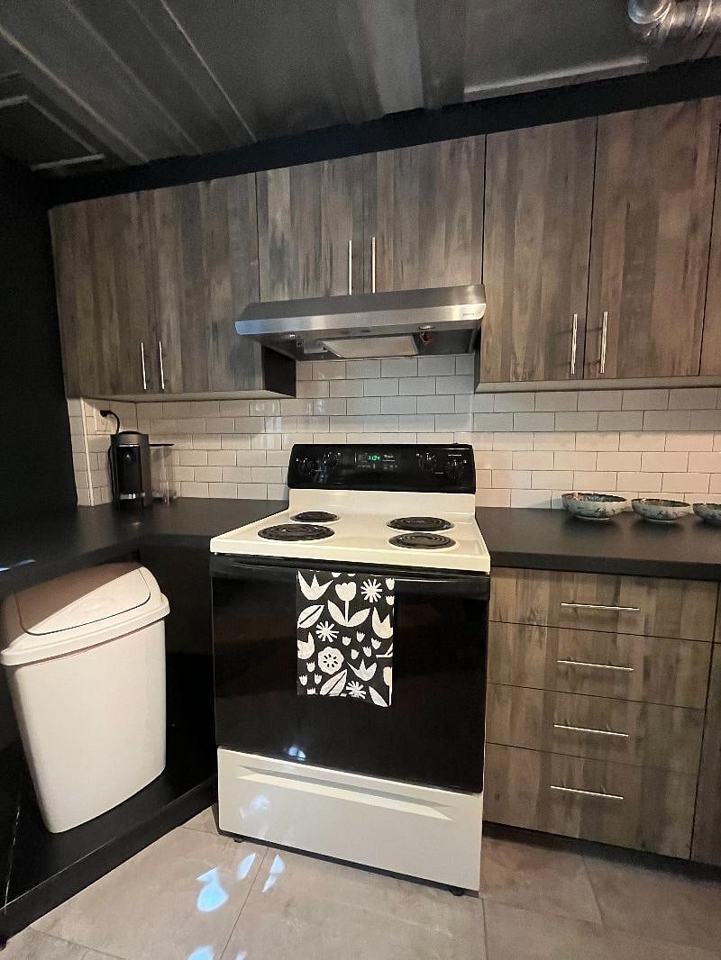 Modern well appointed kitchen 