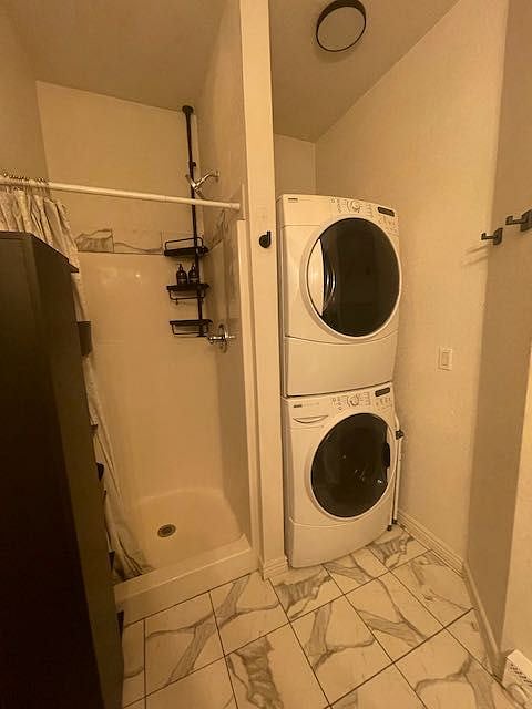Shower and Washer & Dryer