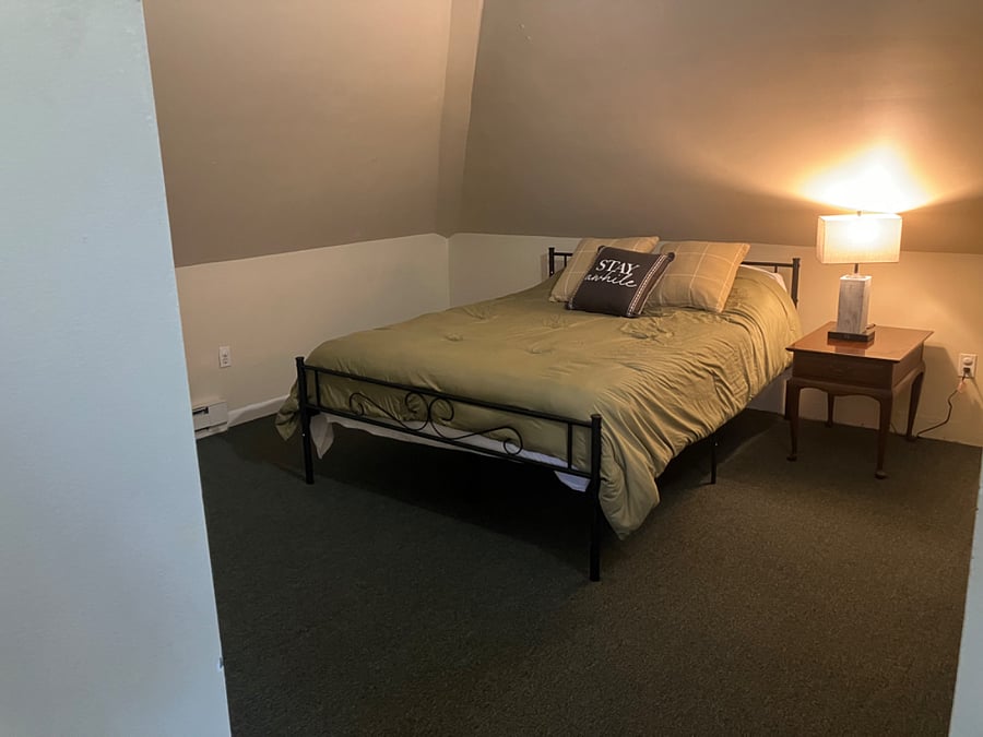 Bonus room with queen size bed