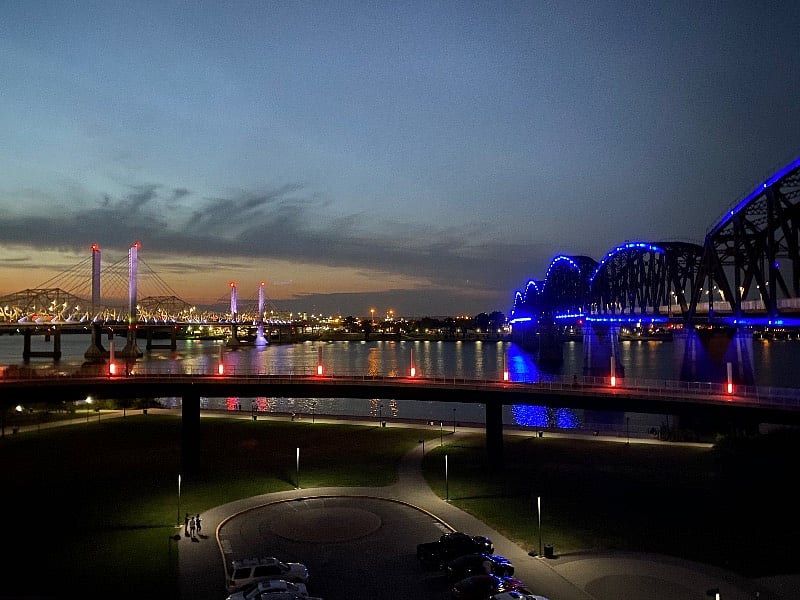 Short drive downtown to walk the bridge over to Indiana for lunch or dinner.