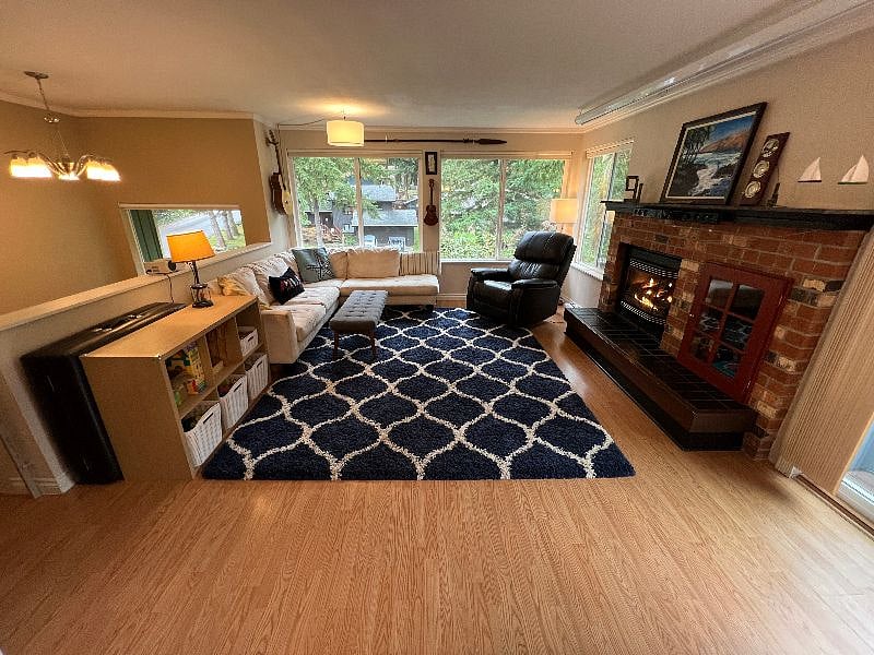 Living room with gas fireplace