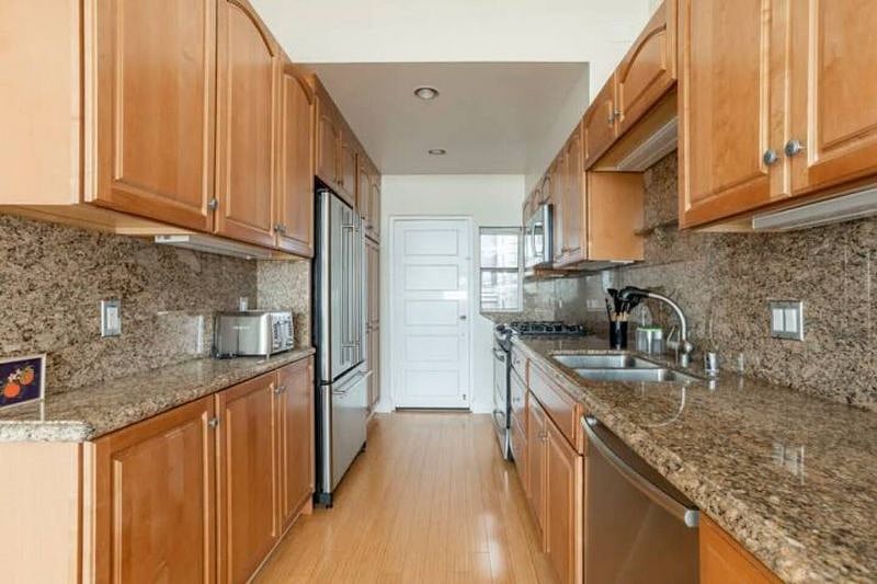 kitchen with all appliance
