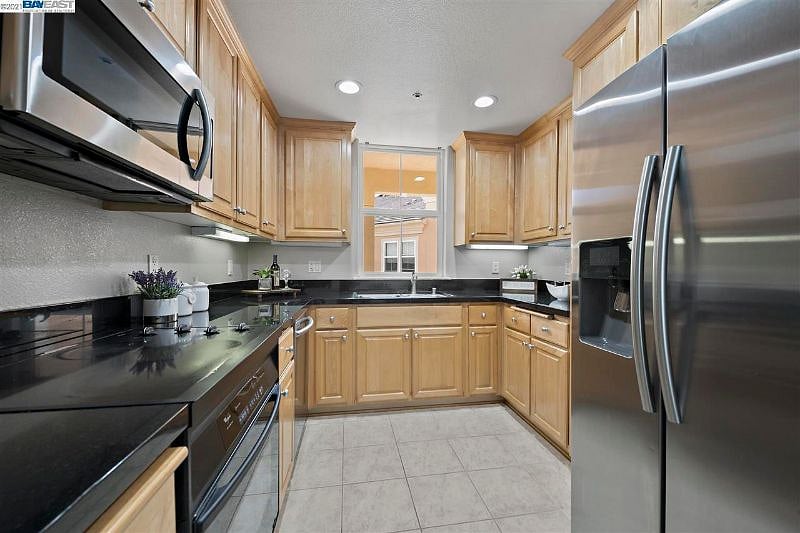 Furnished Finder property 611094_1 photo 16