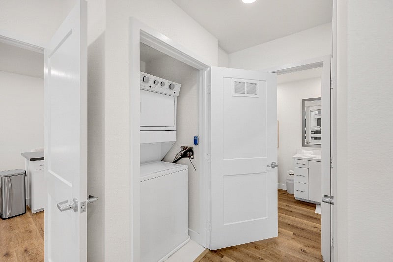 Furnished Finder property 611144_1 photo 18